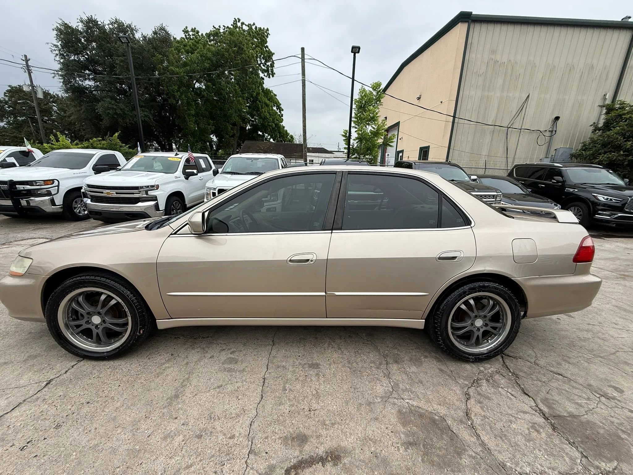 Used 2000 Honda Accord EX image 4