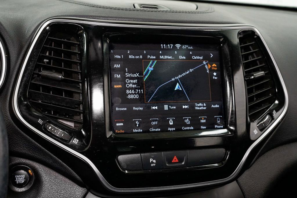 Used 2019 Jeep Cherokee Limited image 17