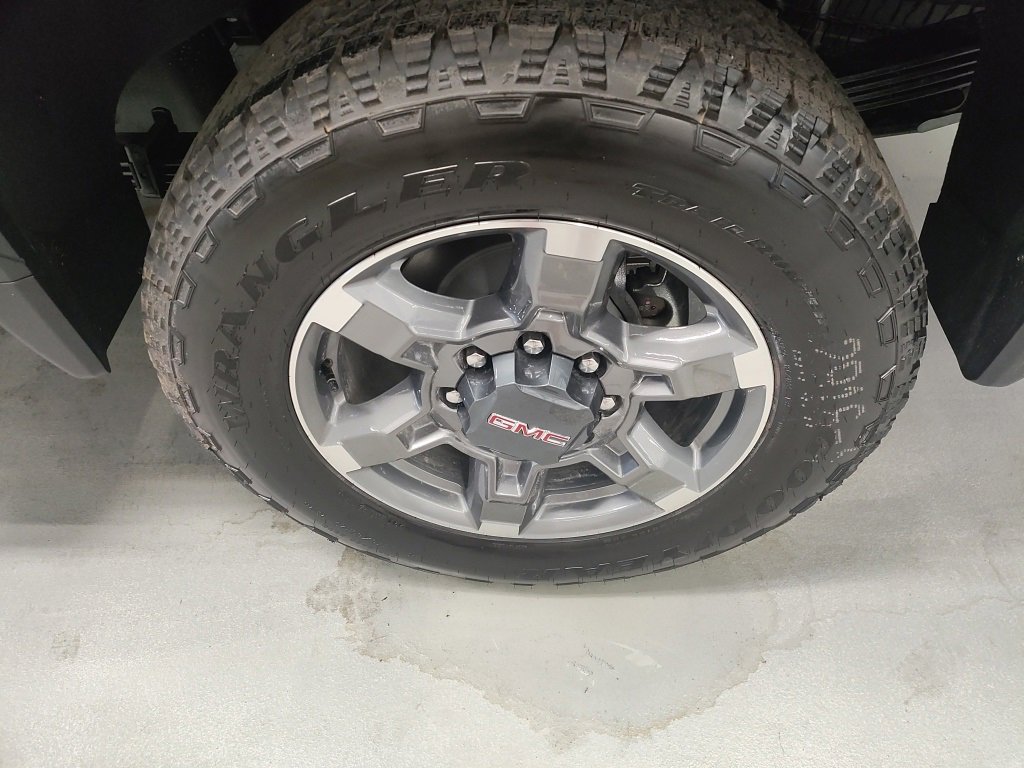 New 2026 GMC Sierra 2500 SLT w/ SLT Premium Package image 18