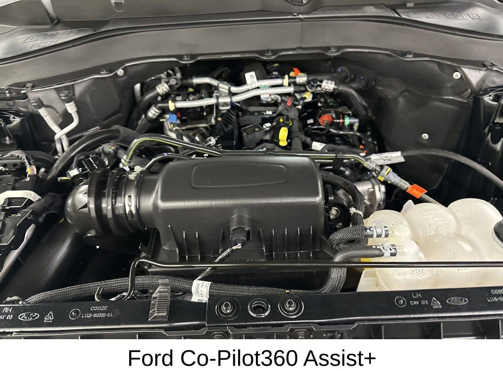 Used 2024 Ford Explorer XLT w/ Equipment Group 202A AWD/4WD image 18