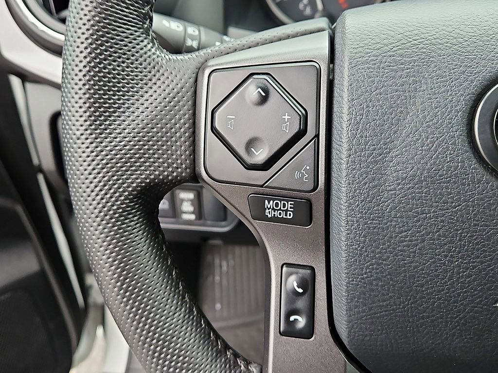 Used 2023 Toyota Tacoma TRD Sport w/ Technology Package image 20