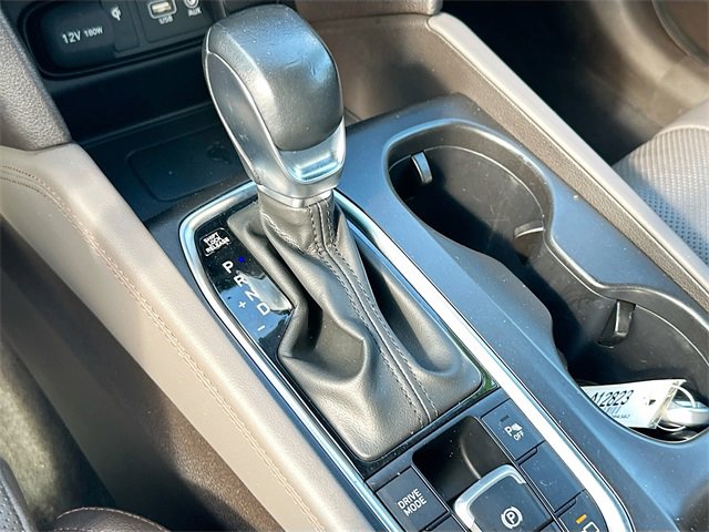 Used 2020 Hyundai Santa Fe Limited image 16