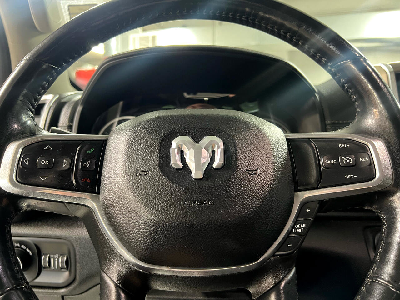 Used 2022 RAM 1500 Laramie image 35