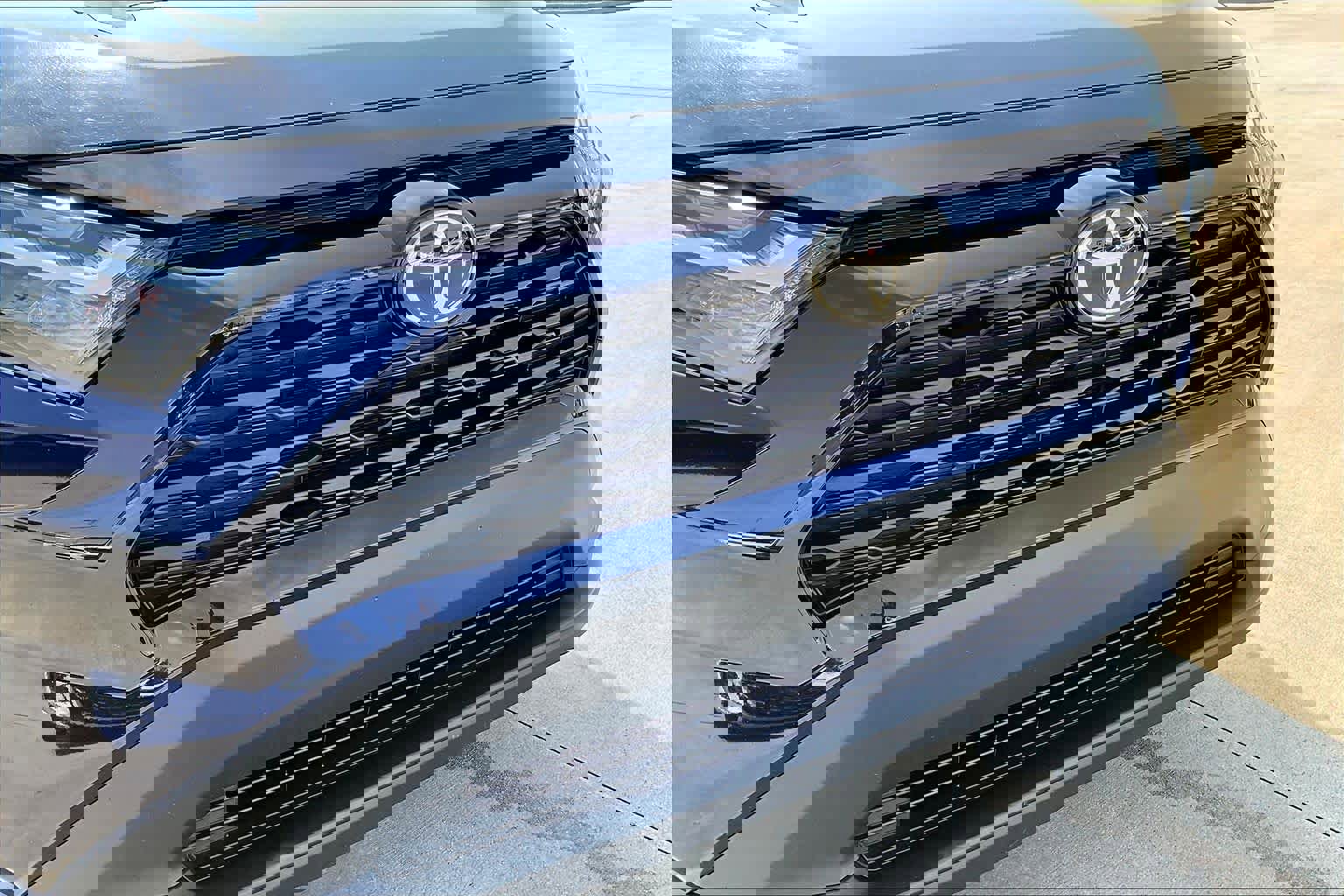 Used 2024 Toyota RAV4 XLE image 28