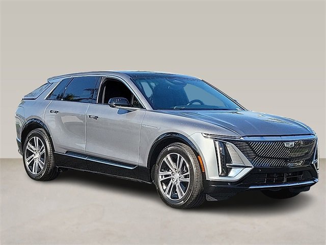 Used 2025 Cadillac Lyriq Luxury image 1