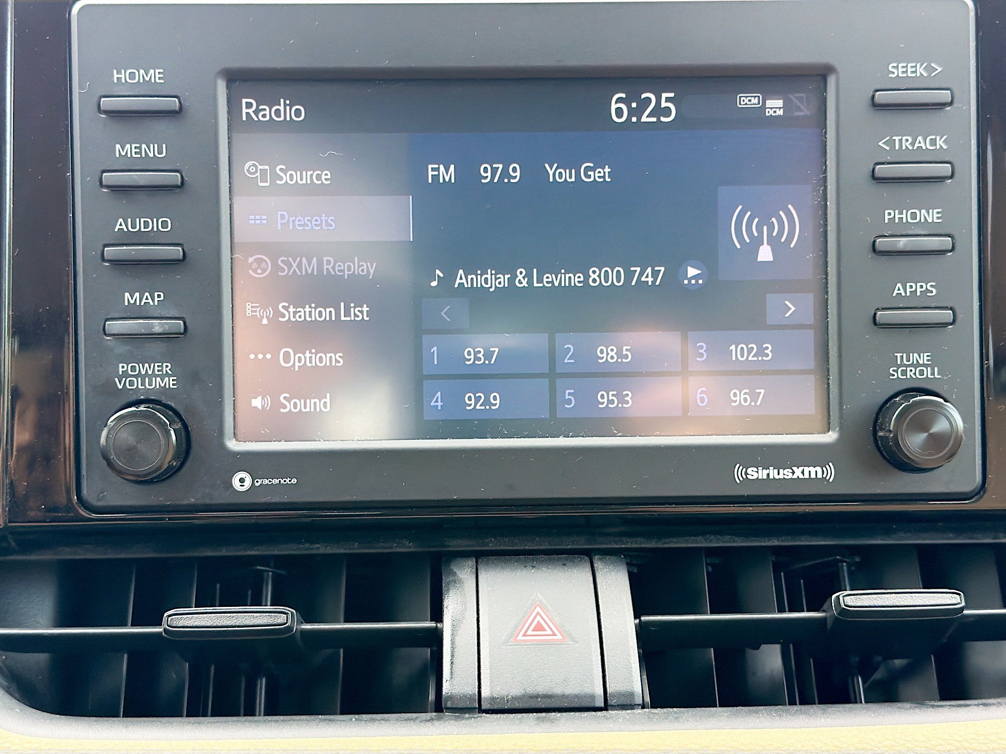 Used 2021 Toyota RAV4 LE FWD image 26