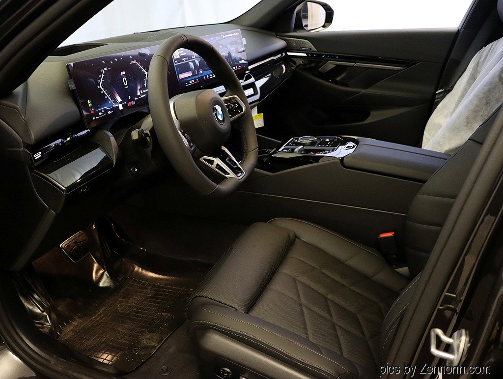 Used 2026 BMW 530i xDrive w/ M Sport Package image 11