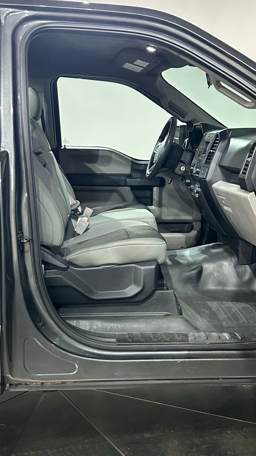 Used 2019 Ford F150 XL w/ Equipment Group 101A Mid RWD image 34