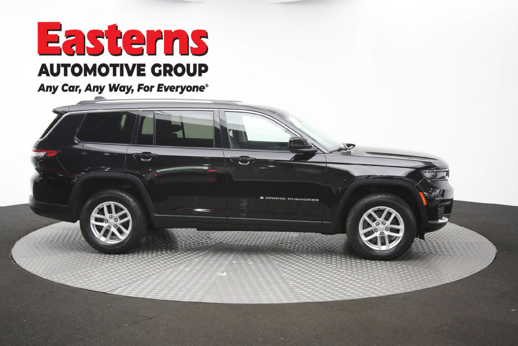 Used 2023 Jeep Grand Cherokee L Laredo AWD/4WD image 51