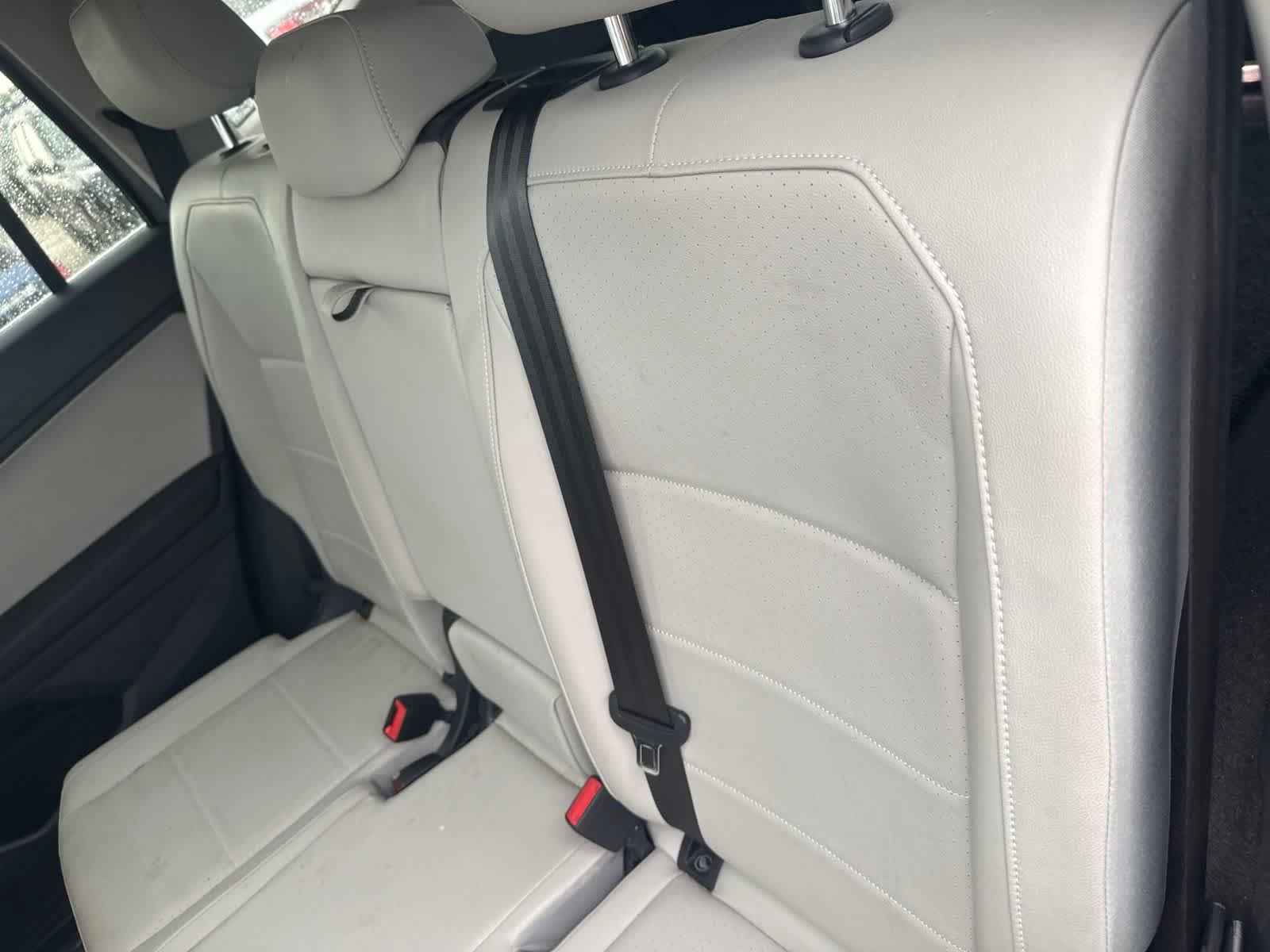 Used 2021 Volkswagen Tiguan SEL AWD/4WD image 16