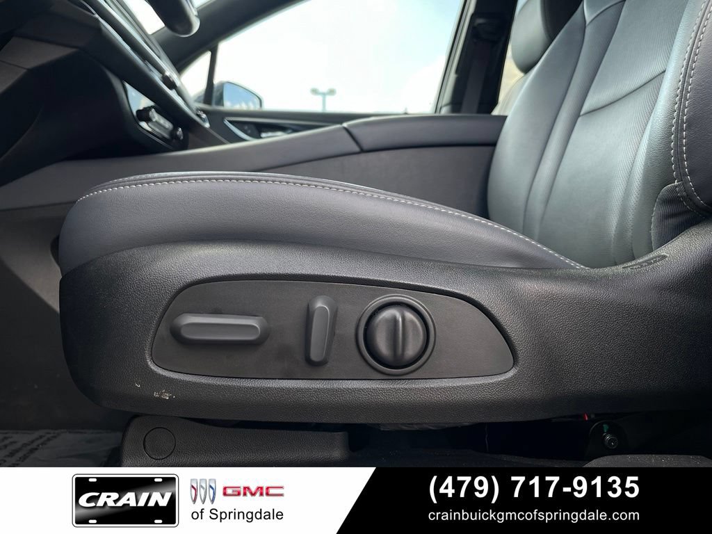 Used 2024 Buick Enclave Essence FWD image 11