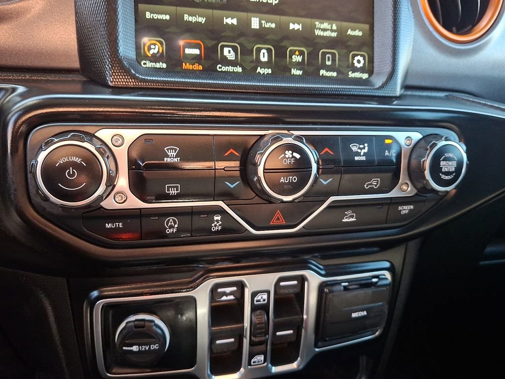 Used 2022 Jeep Gladiator Mojave AWD/4WD image 17