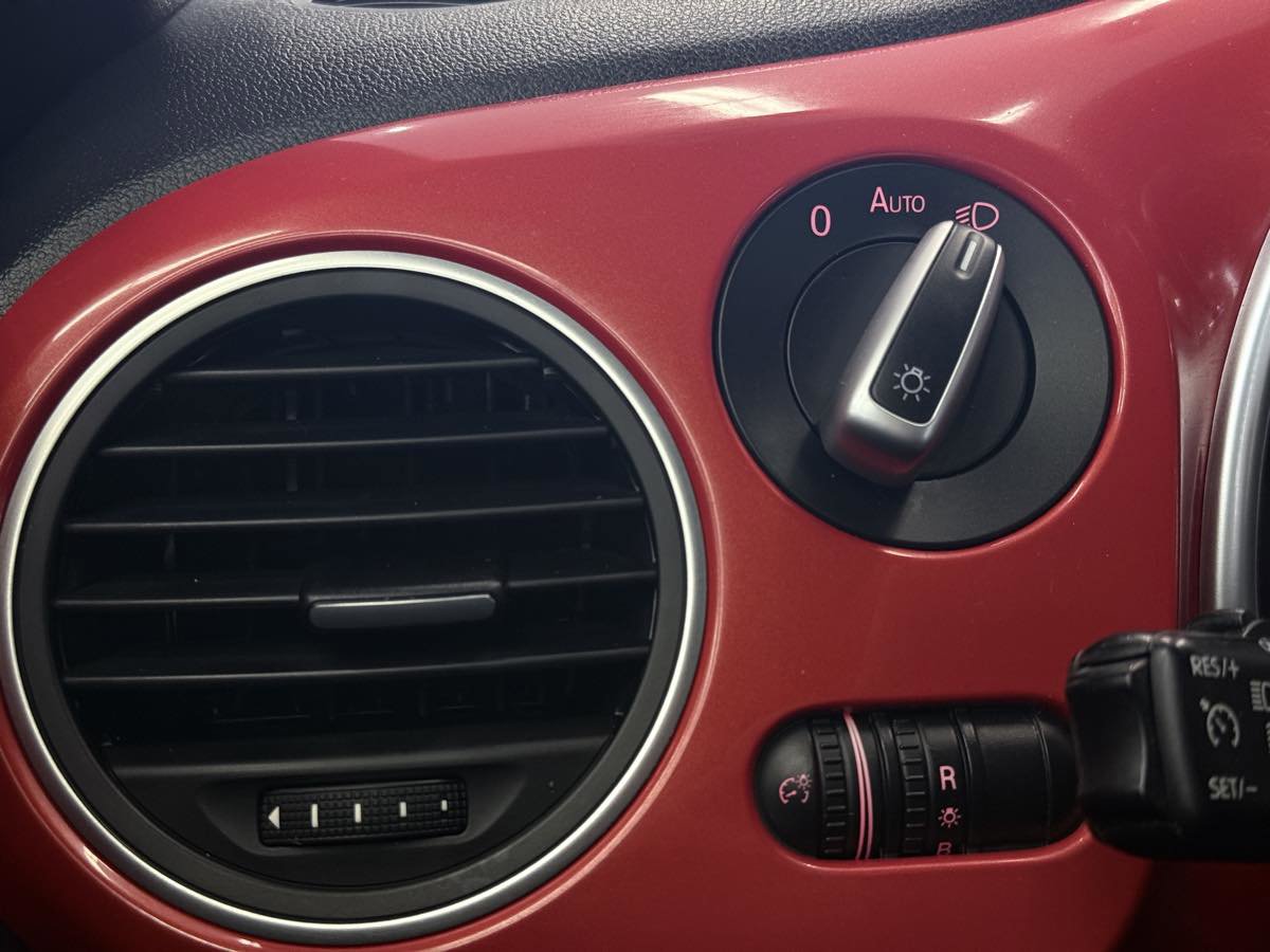 Used 2017 Volkswagen Beetle 1.8T Classic image 36