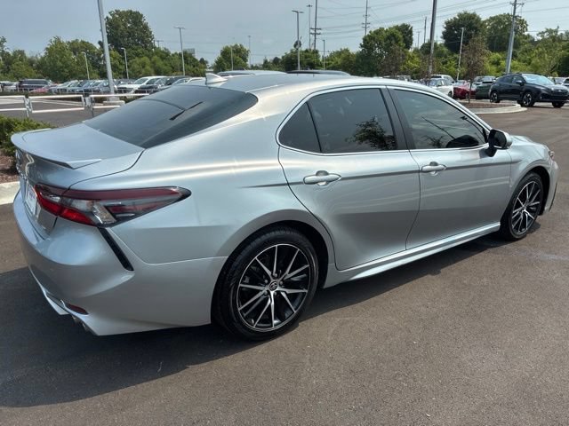 Used 2024 Toyota Camry SE FWD image 8