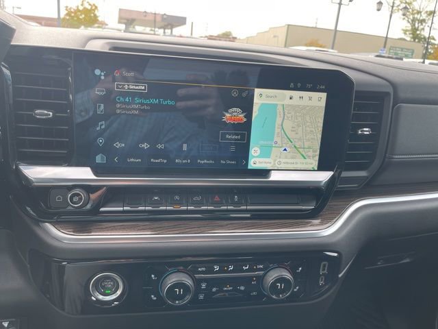 Used 2022 Chevrolet Silverado 1500 LT image 22