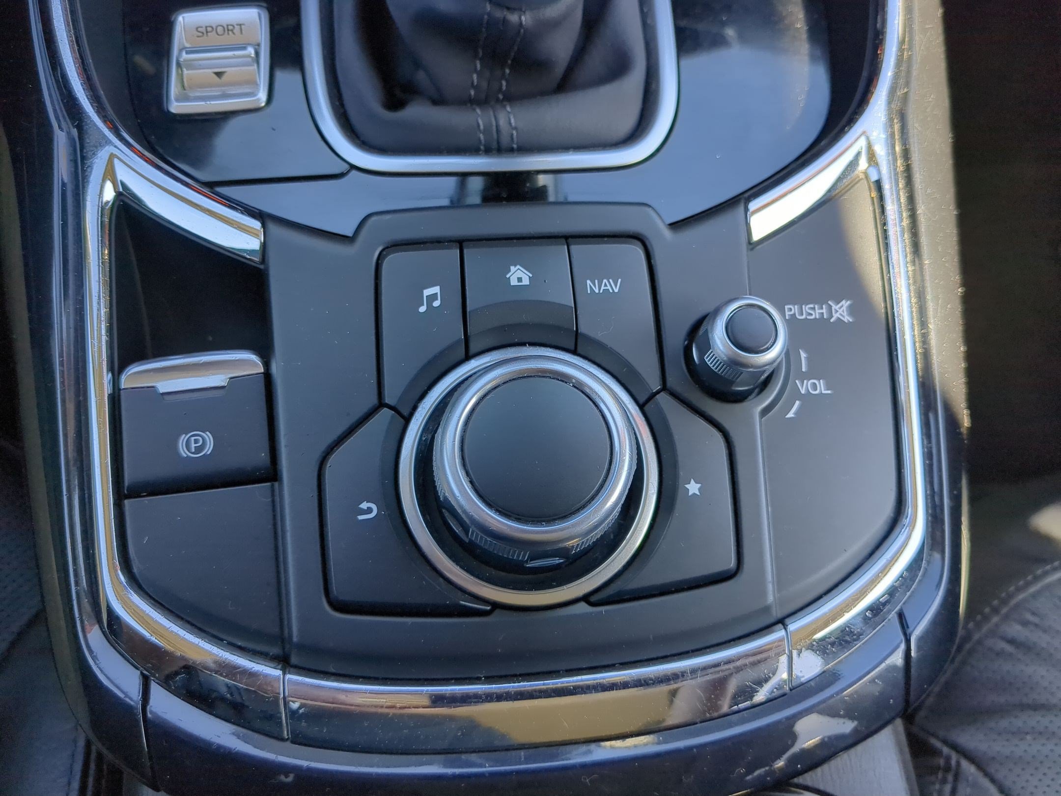 Used 2018 MAZDA CX-9 Touring AWD/4WD image 21