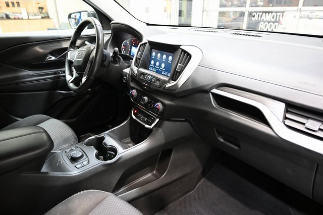 Used 2022 GMC Terrain SLE w/ Driver Convenience Package image 13
