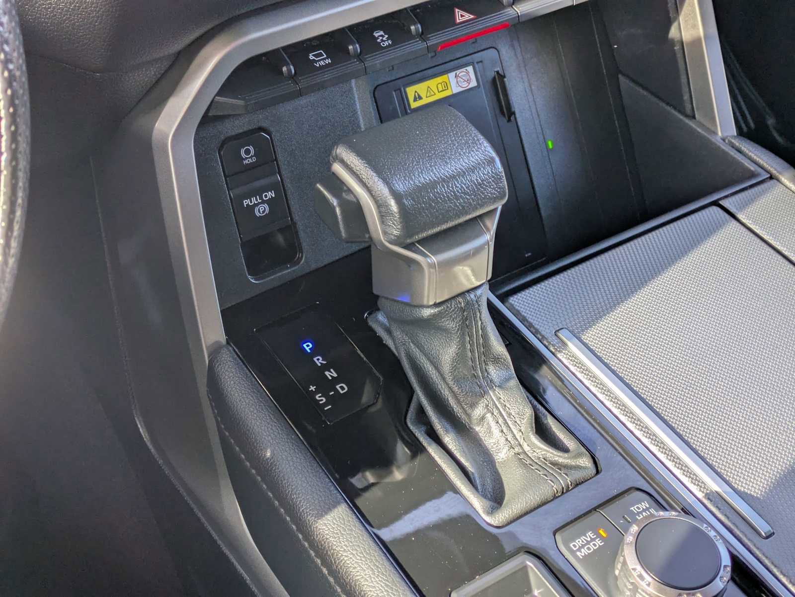 Used 2023 Toyota Sequoia Capstone AWD/4WD image 31