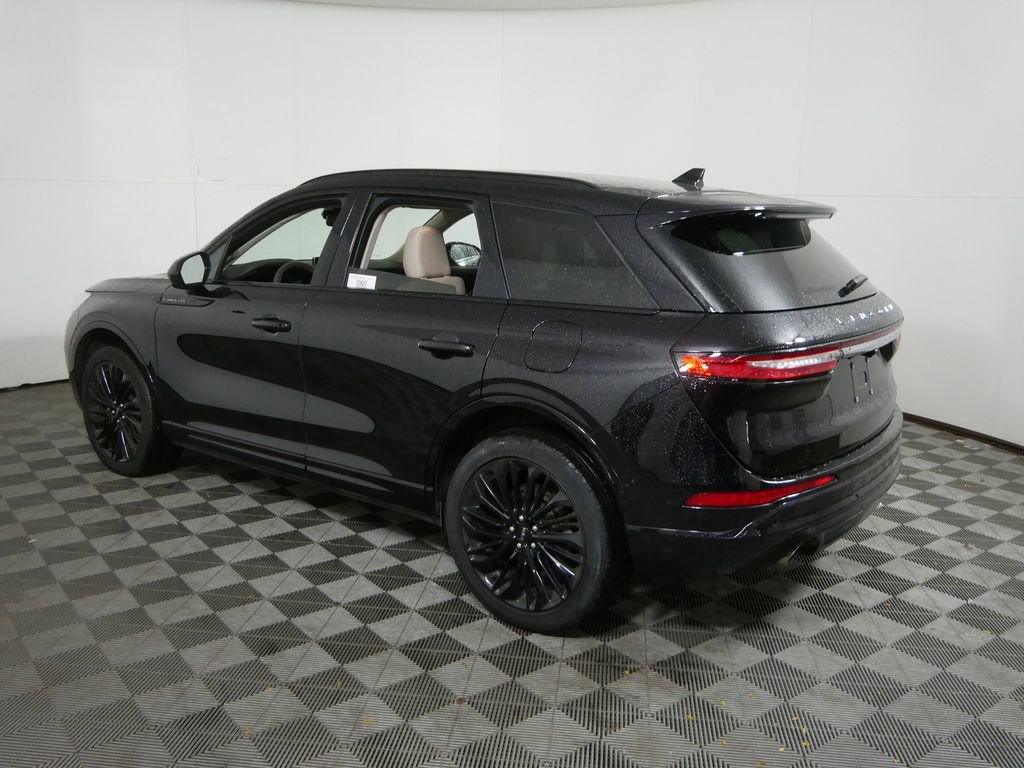 Used 2023 Lincoln Corsair Reserve w/ Jet Appearance Package image 6