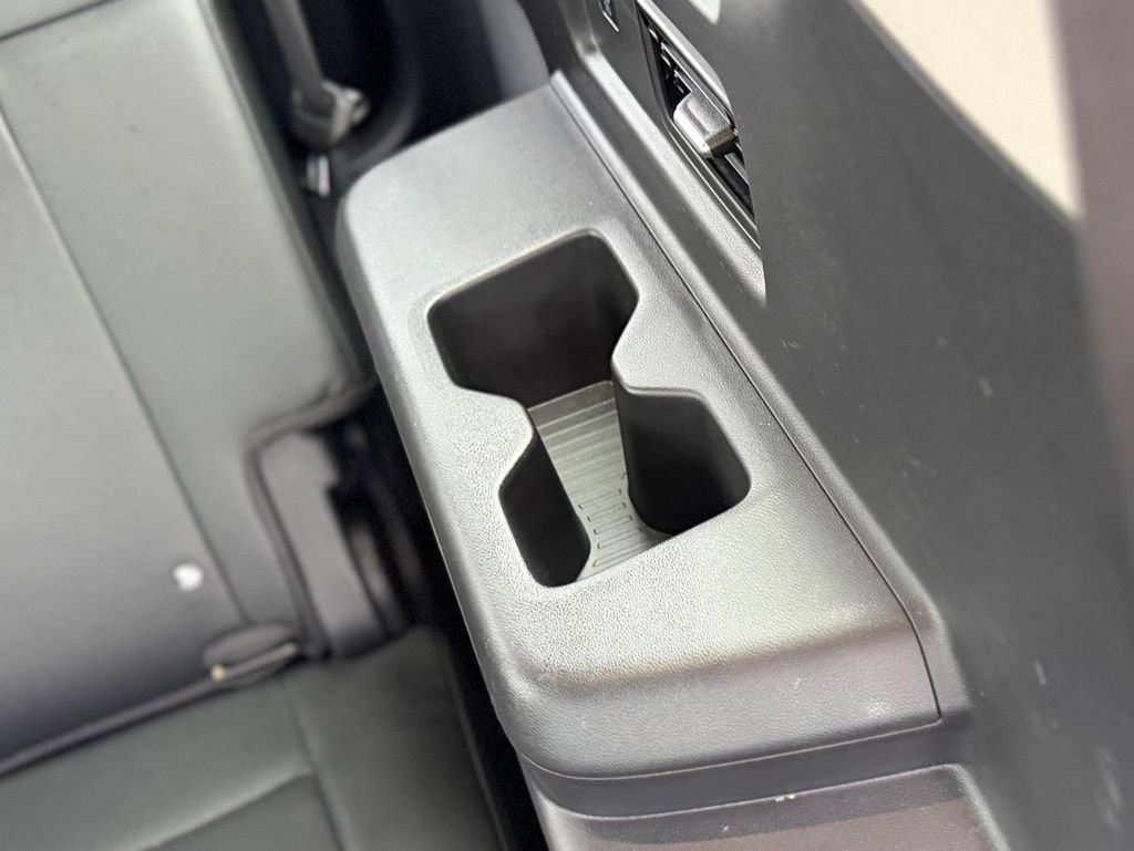 Used 2025 Hyundai Santa Fe Limited image 8