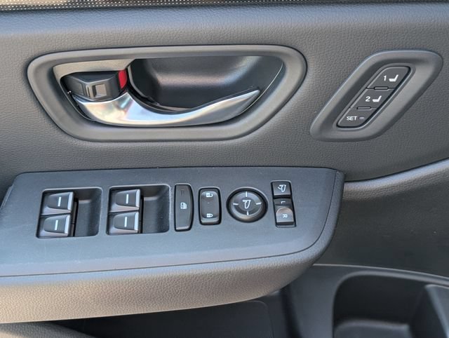 Used 2025 Honda Pilot Black Edition image 22
