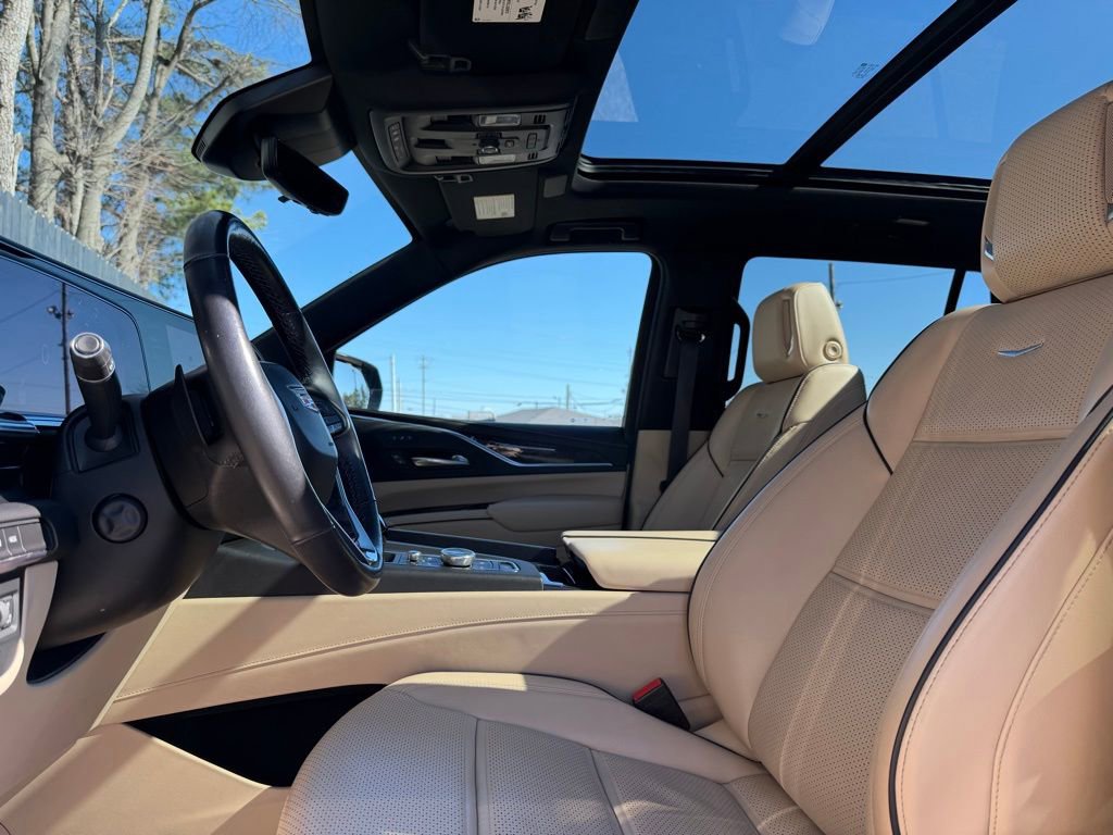Used 2021 Cadillac Escalade Premium Luxury image 7