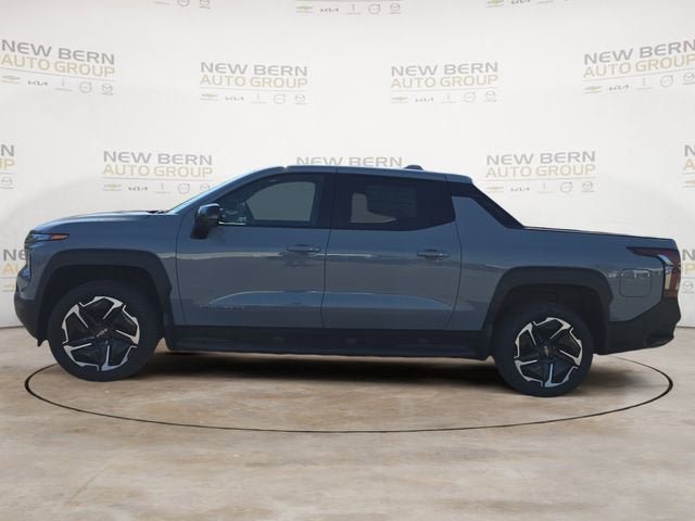 New 2026 Chevrolet Silverado EV LT w/ Premium Package AWD/4WD image 2