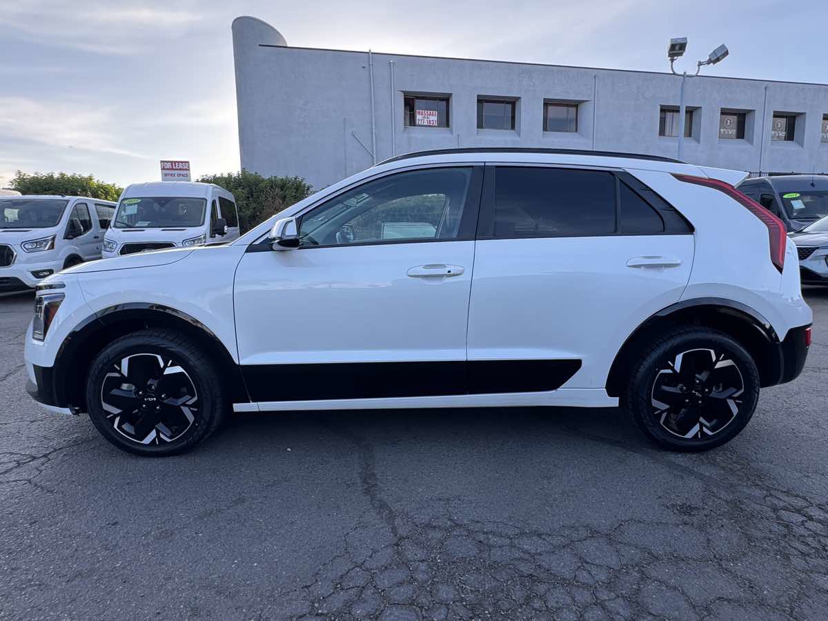Used 2023 Kia Niro Wind image 8