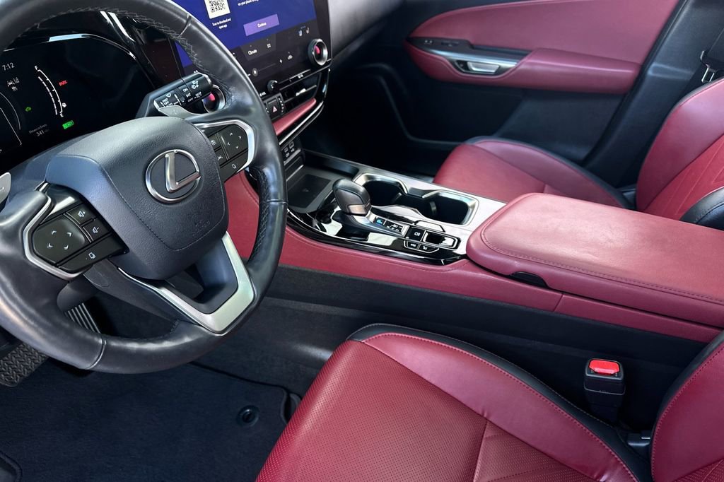 Used 2022 Lexus NX 350h AWD w/ Vision Package image 12