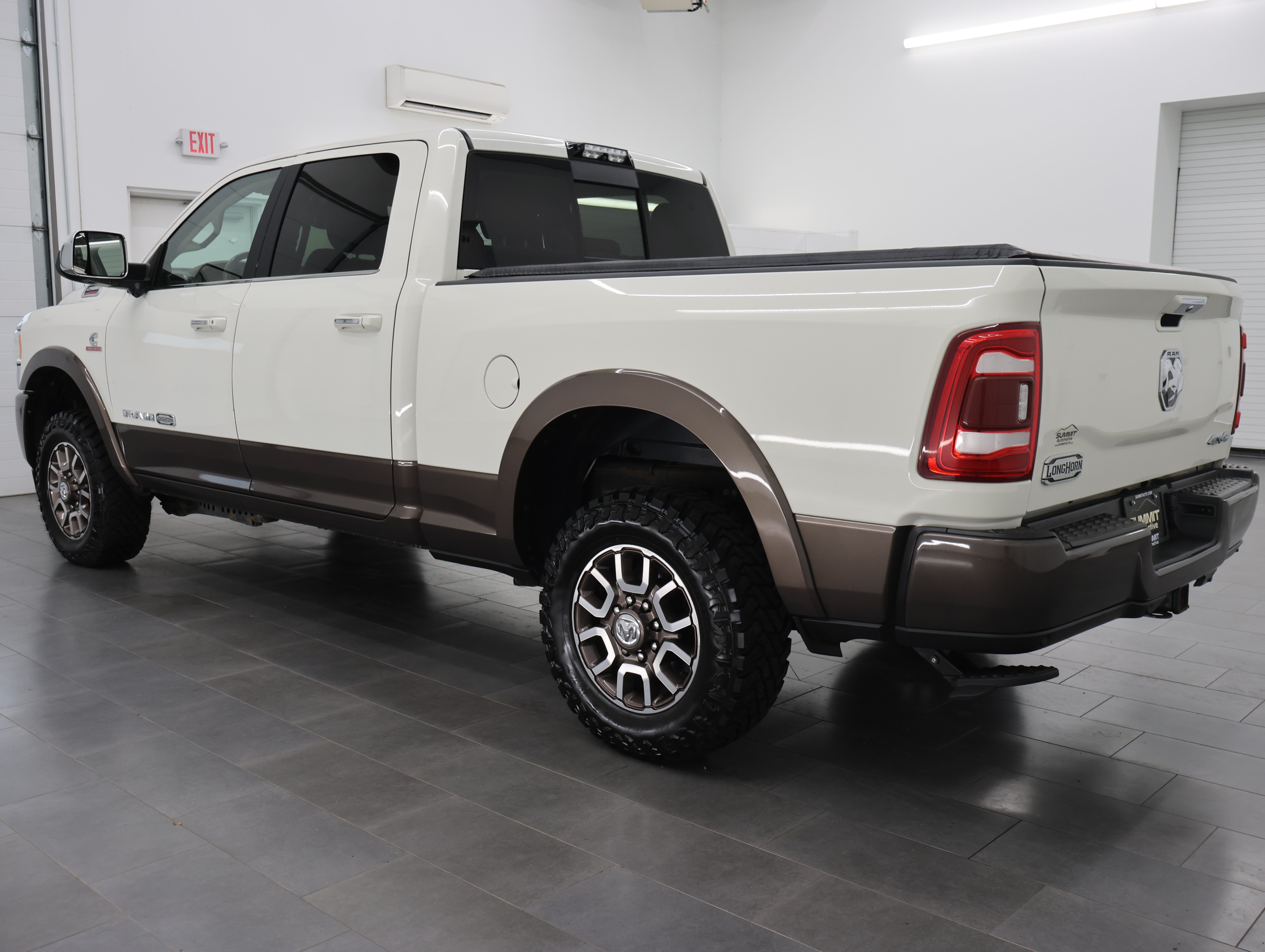 Used 2019 RAM 2500 Limited AWD/4WD image 6