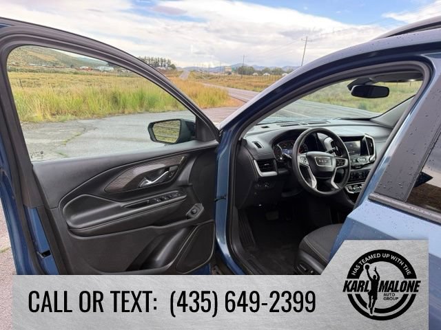 Used 2024 GMC Terrain SLE w/ Driver Convenience Package AWD/4WD image 12