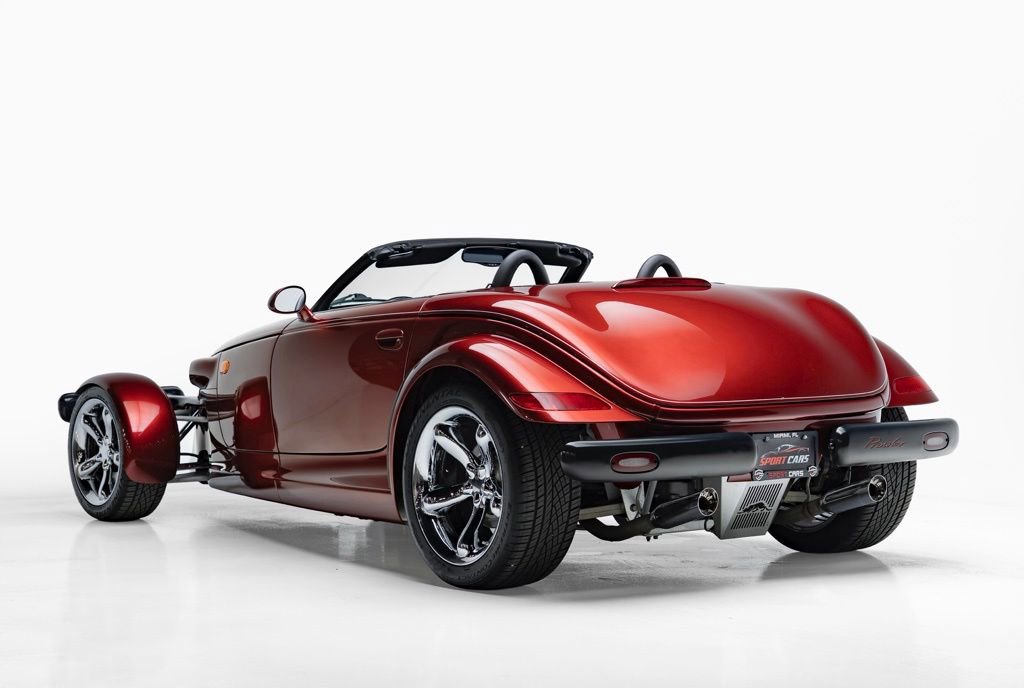 Used 2002 Chrysler Prowler image 10
