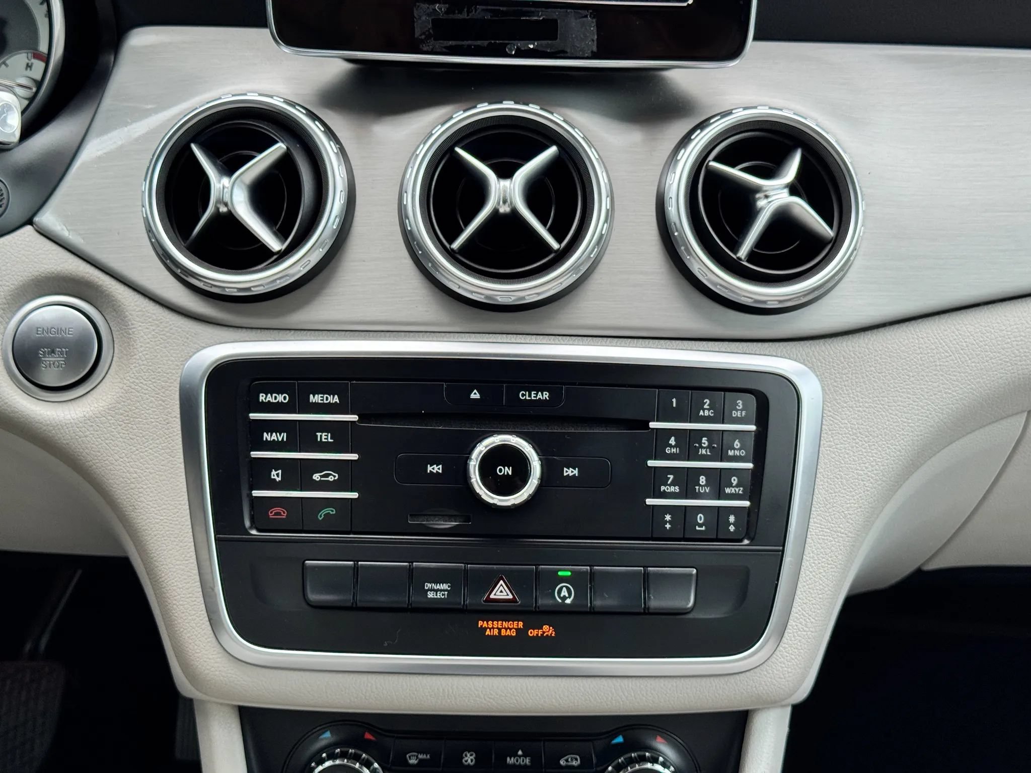 Used 2017 Mercedes-Benz GLA 250 image 29