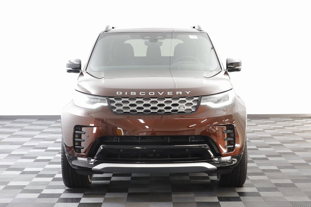New 2026 Land Rover Discovery Limited Edition image 24
