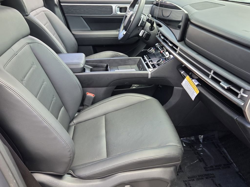 Certified 2026 Hyundai Santa Fe Limited image 16