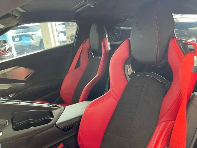 Used 2025 Chevrolet Corvette Z06 image 25