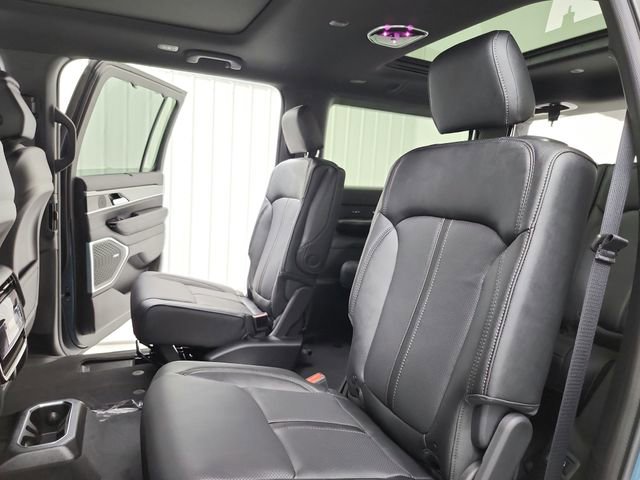 New 2026 Jeep Grand Wagoneer Limited AWD/4WD image 36