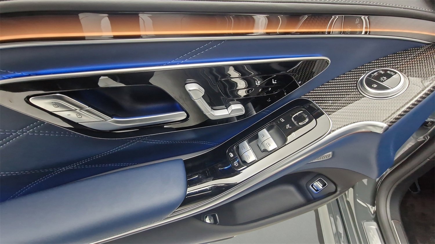 Used 2025 Mercedes-Benz S 63 AMG S image 15