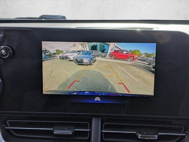 Used 2024 Chevrolet Trax LT image 14