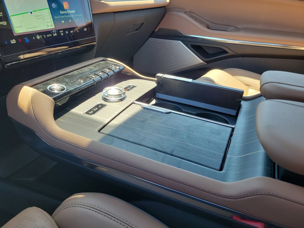 New 2026 Lincoln Navigator Black Label AWD/4WD image 29