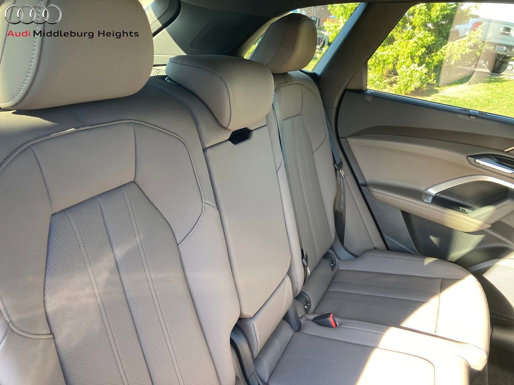 New 2025 Audi Q5 Premium Plus image 39