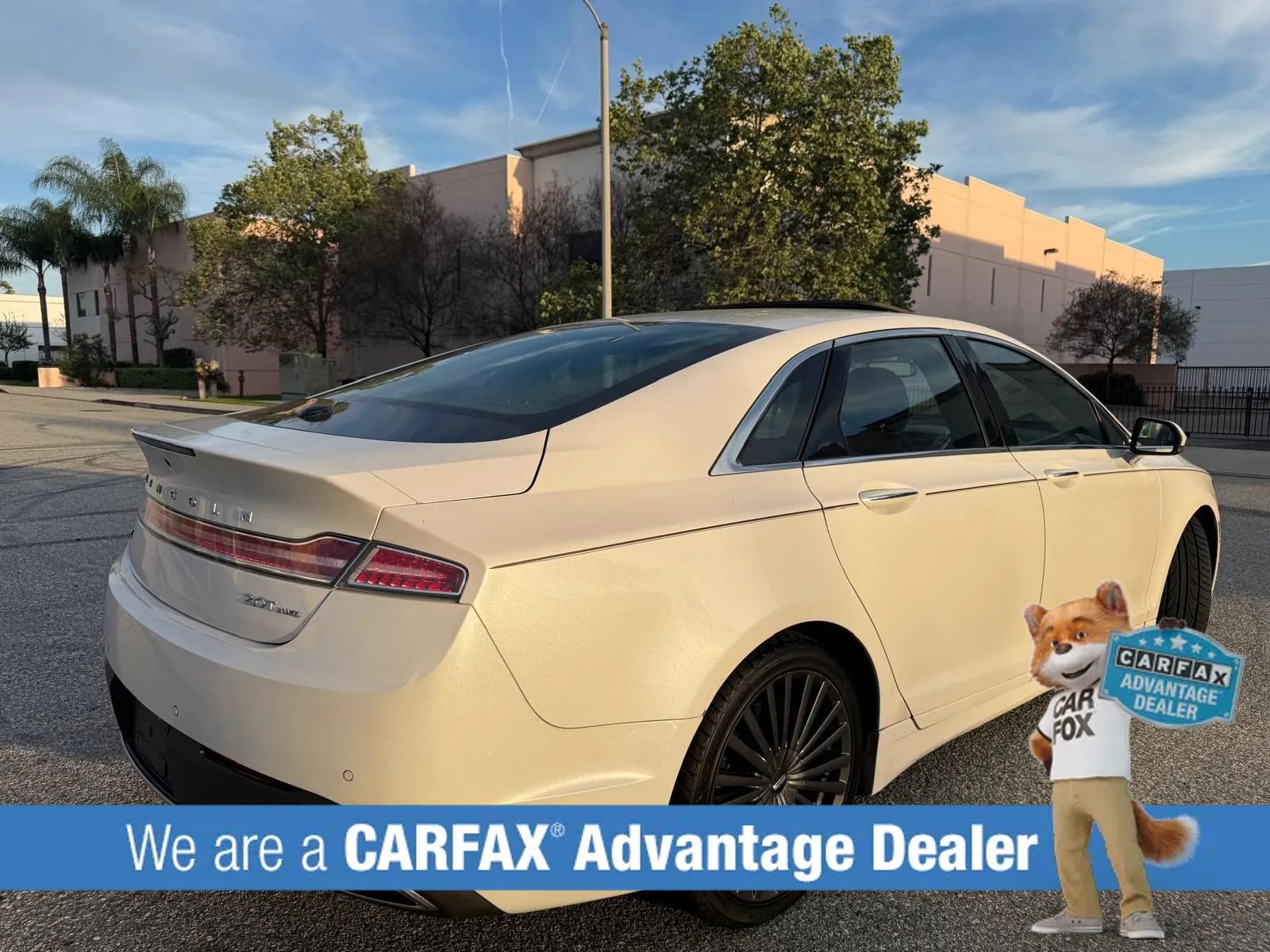 Used 2017 Lincoln MKZ Reserve AWD/4WD image 3