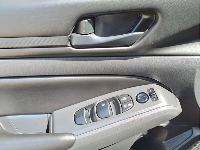 Used 2023 Nissan Altima 2.5 S image 11