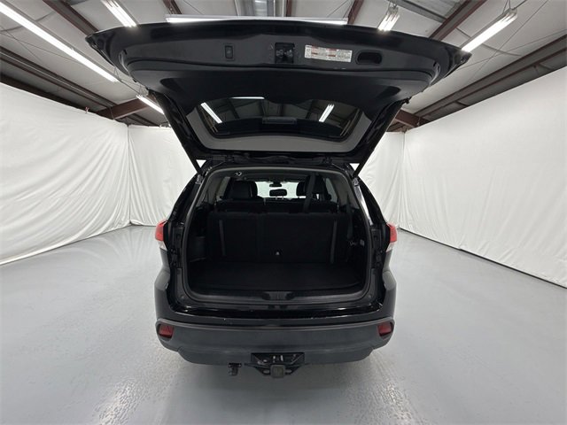 Used 2019 Toyota Highlander Plus image 23