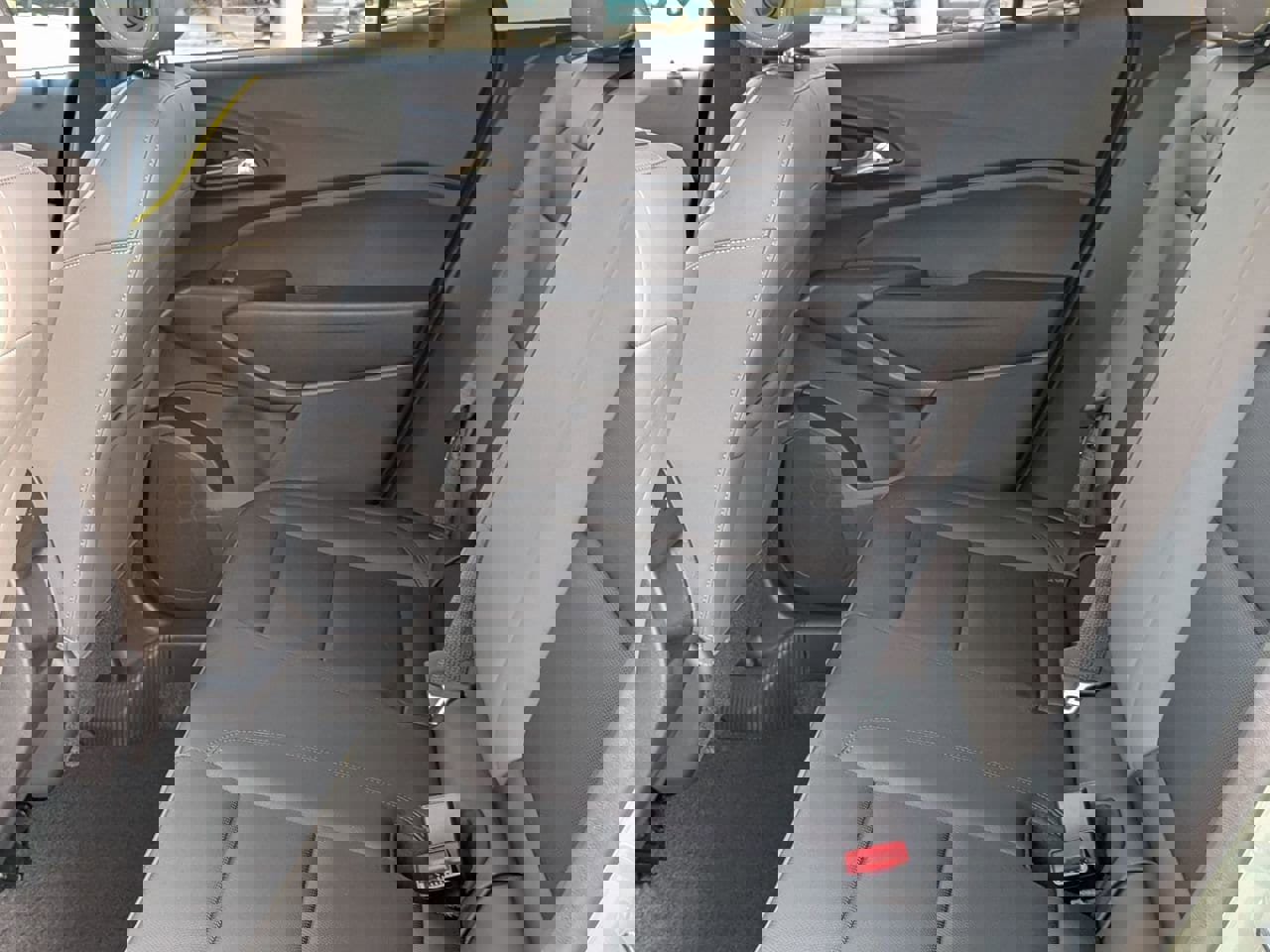 New 2026 Chevrolet Trax ACTIV w/ Sunroof Package image 21