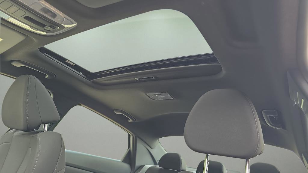 New 2026 Hyundai Elantra SEL Sport Premium FWD image 24
