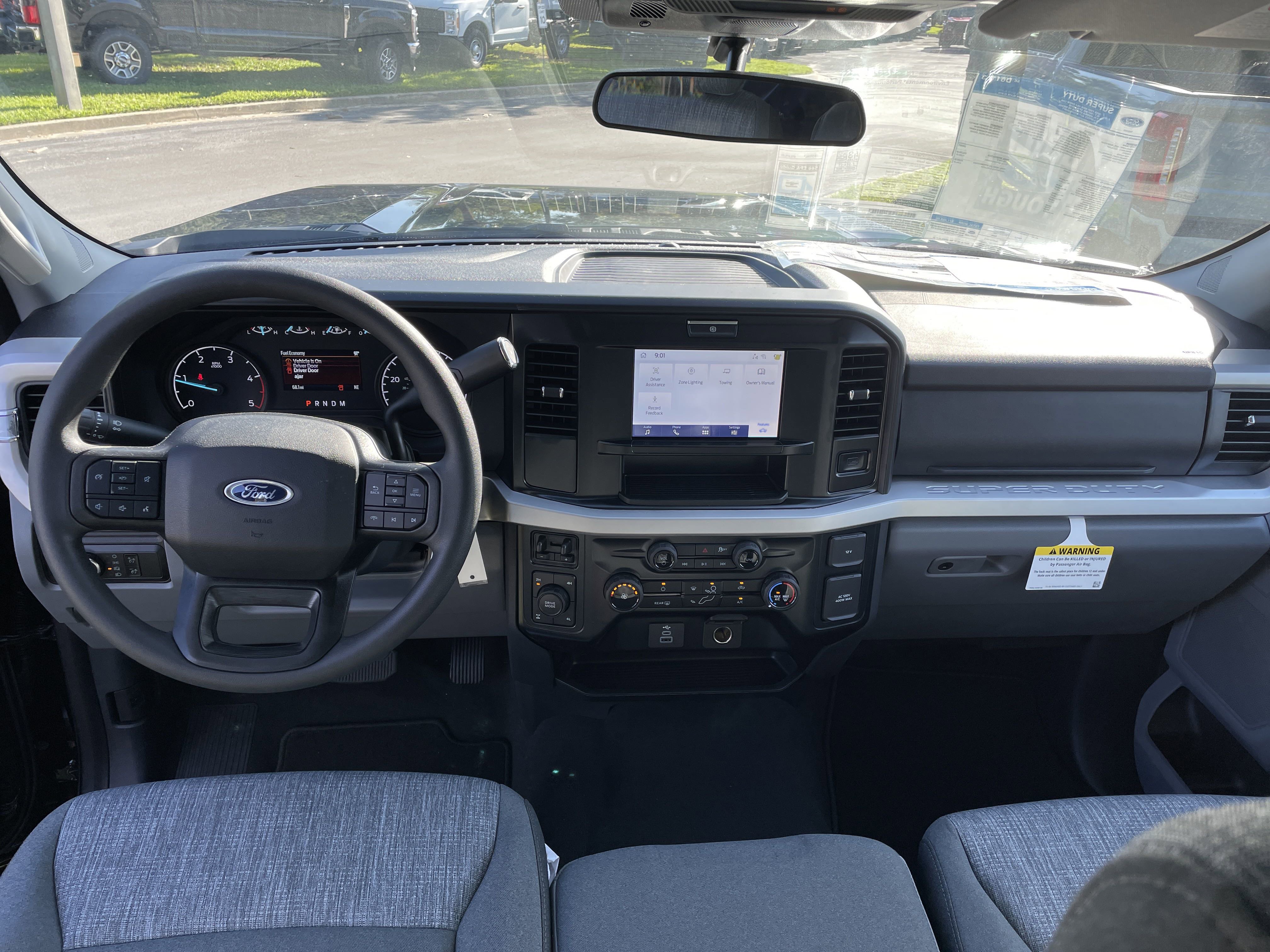 New 2025 Ford F250 XLT image 39