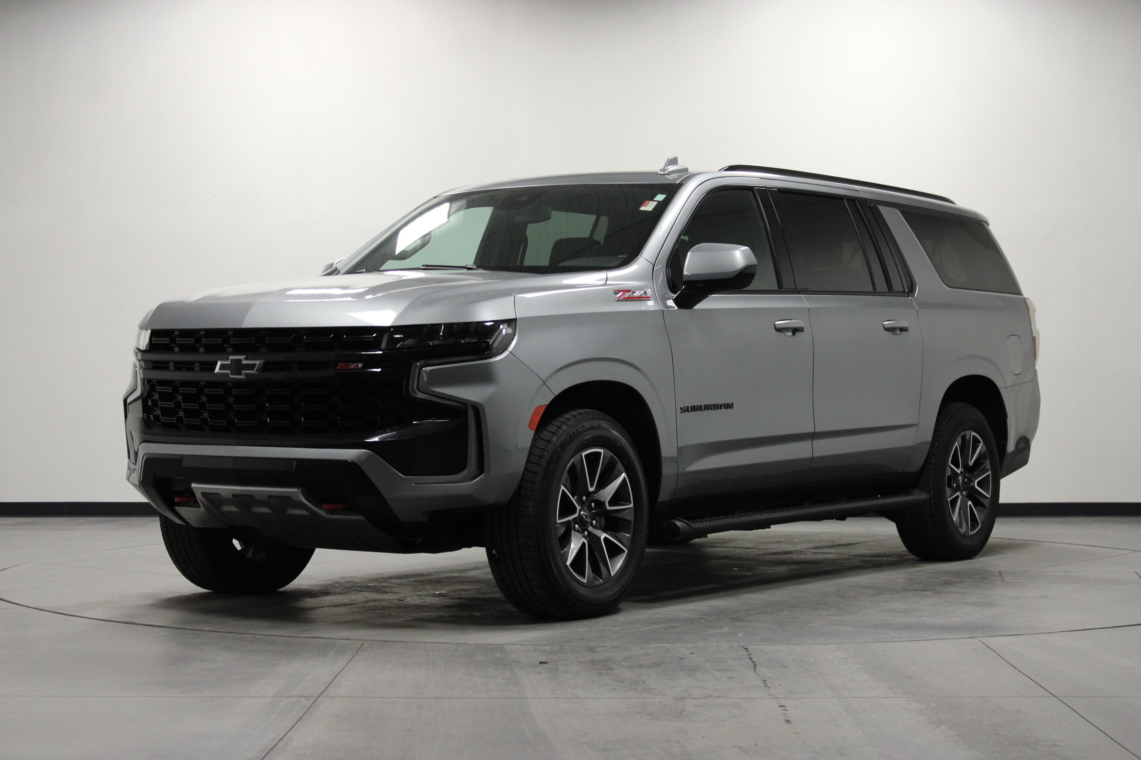 Used 2023 Chevrolet Suburban Z71 AWD/4WD image 8