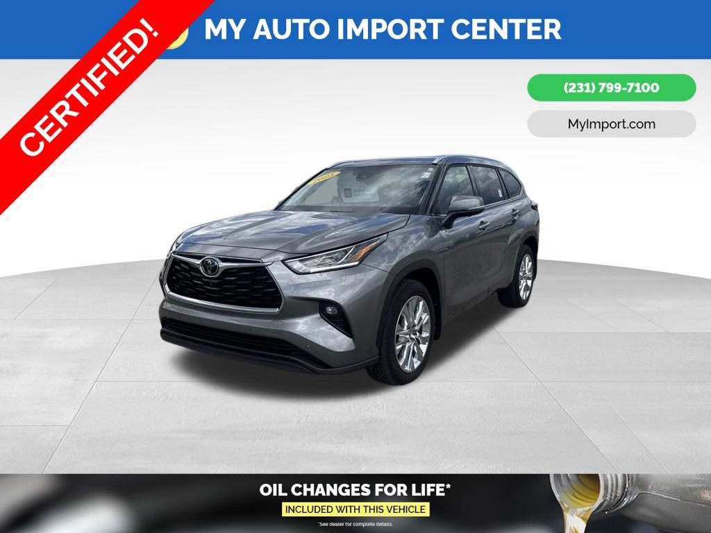 Certified 2025 Toyota Highlander Limited AWD/4WD image 3