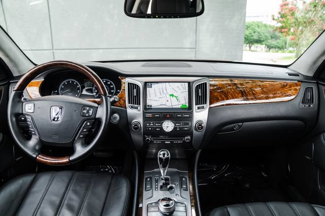 Used 2012 Hyundai Equus Signature RWD image 7